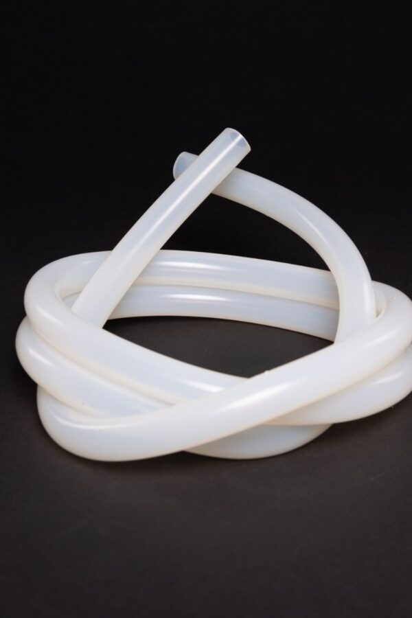 צינור סילקון מט שחור - White